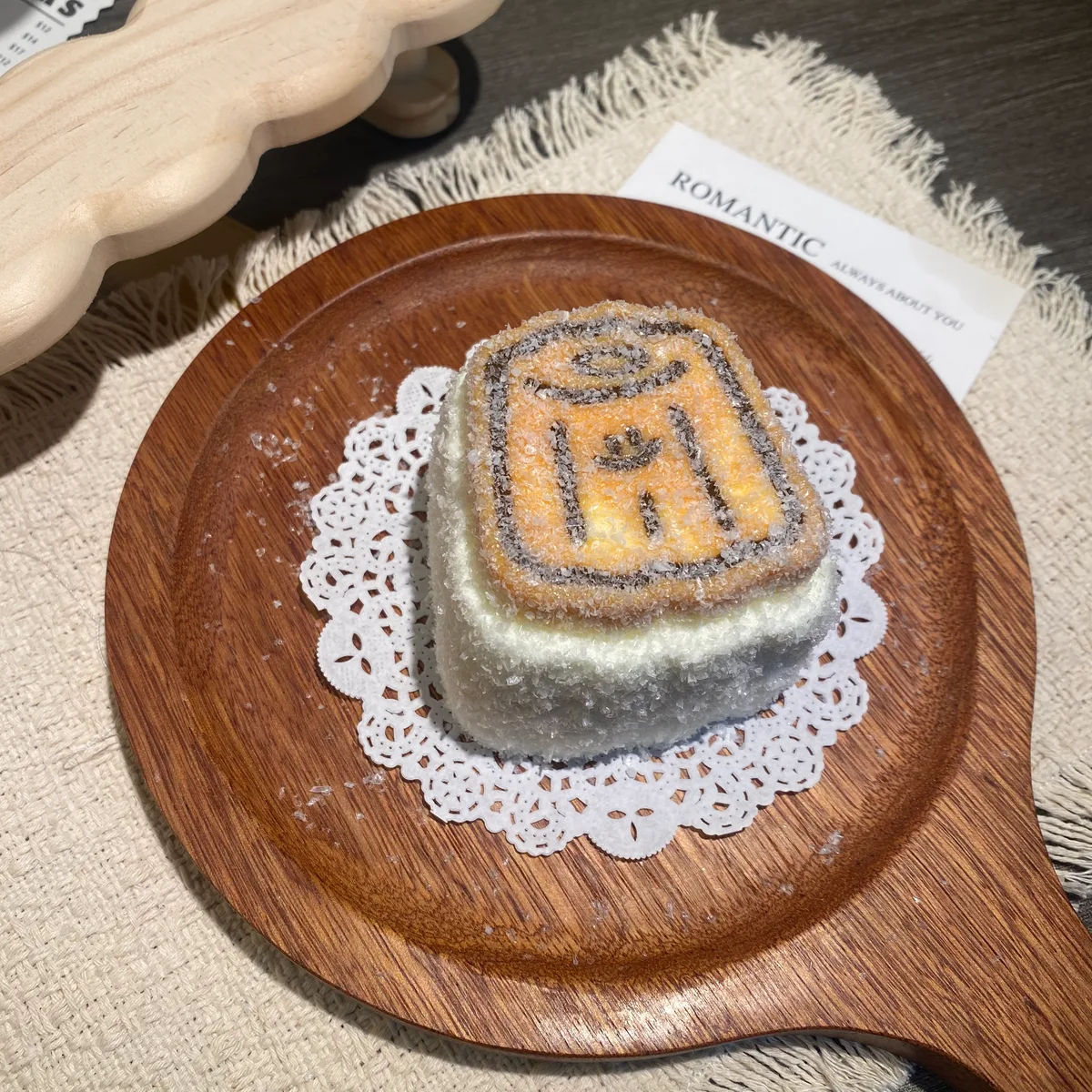 Canelé Cream Cookie Squishy Toy - image 1