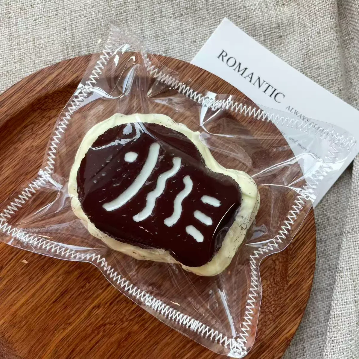 Chocolate Cream Taiyaki Squishy Toy - image 1