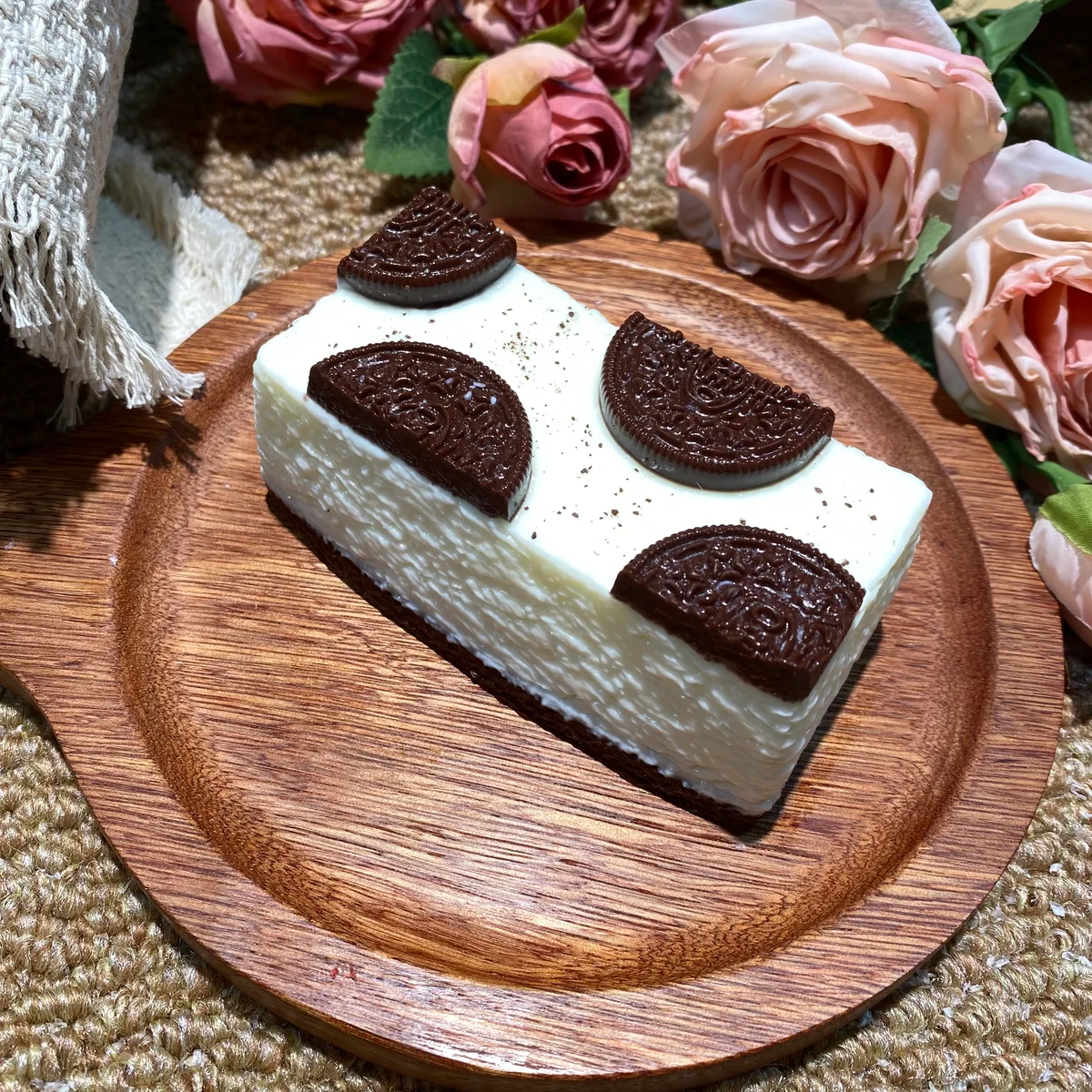 Oreo Filled Cream Cake Squishy Toy - image 1