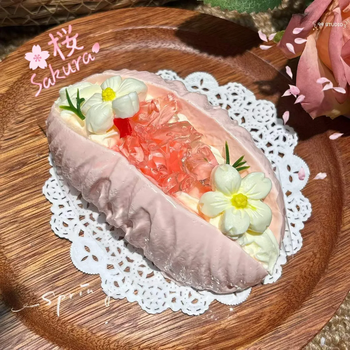 Sakura Strawberry Jelly Cream Bread Squishy Toy - image 1